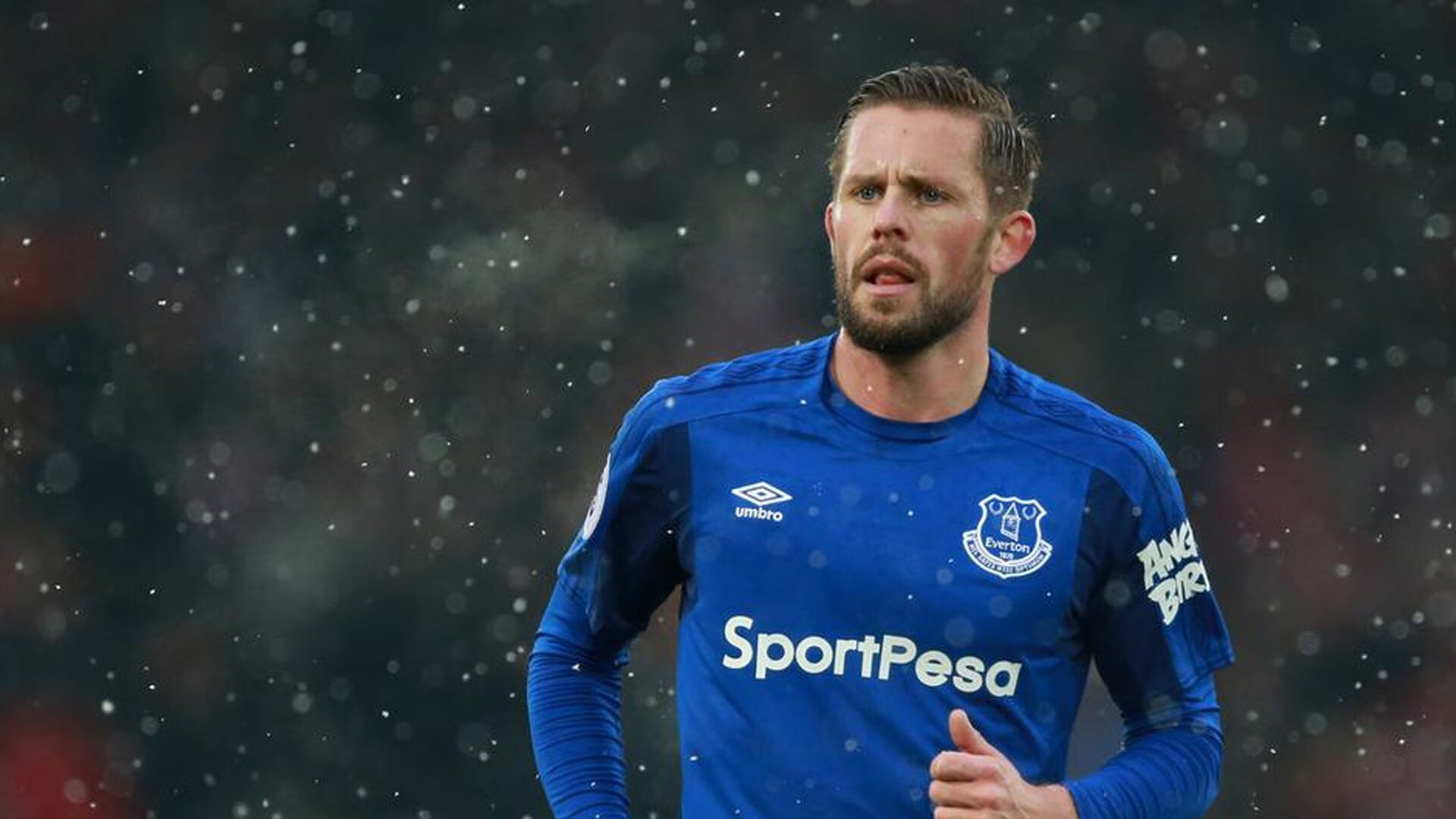 青少年足球明星频频涌现，成为行业发展的新引擎，青少年足球现状